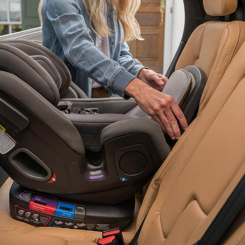 Nuna EXEC rear facing with footrest